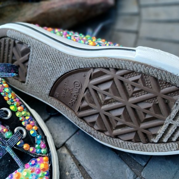 BLINGED OUT GIRLS CONVERSE - Picture 3 of 5
